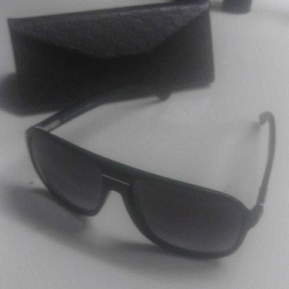 Gucci shades